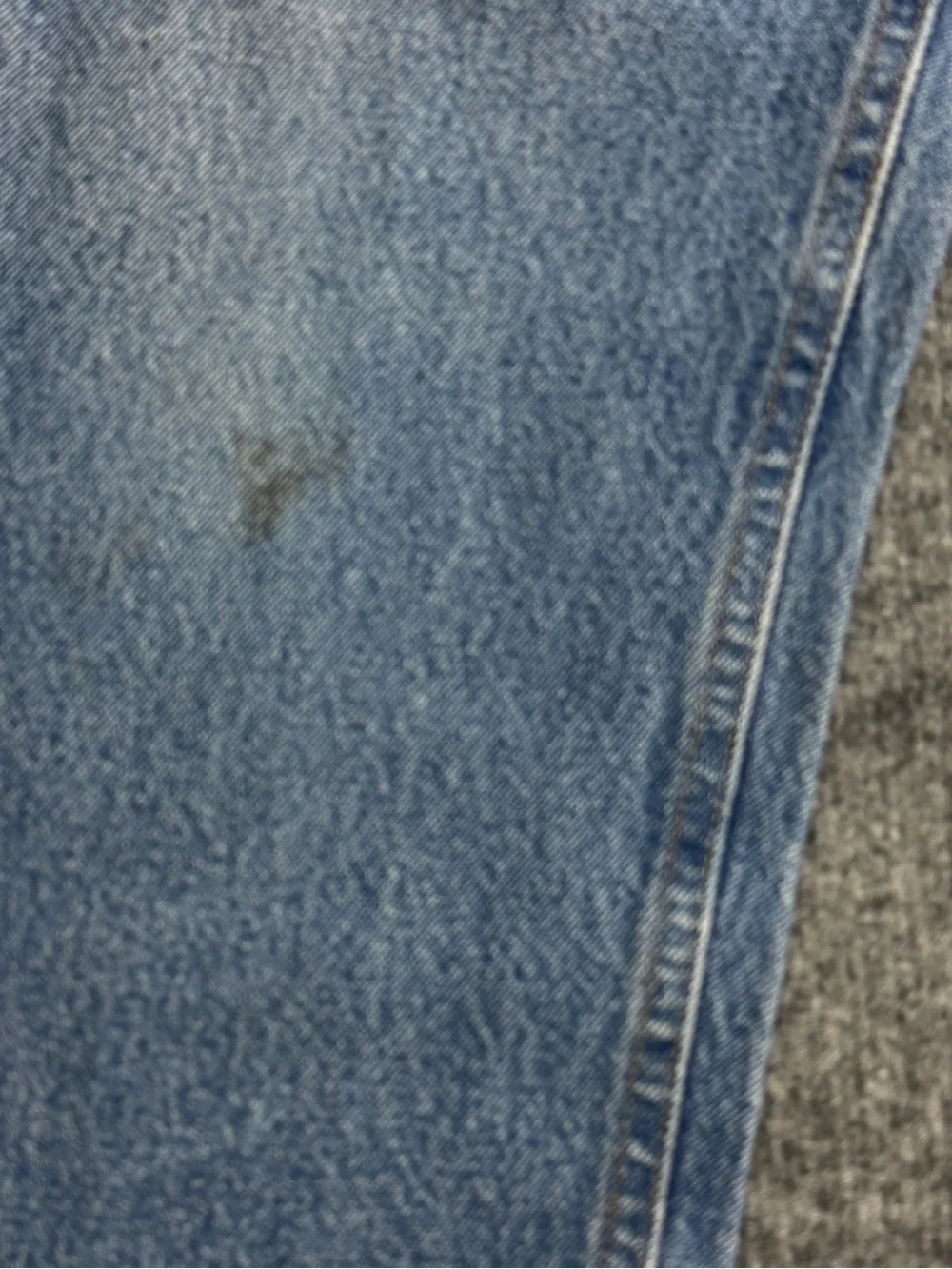 Vintage Carhartt Mens Distressed Blue Denim Jeans Tapered Leg Medium Wash 32x32